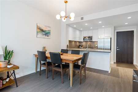 255 W 1st Street #312 North Vancouver, BC V7M 3G8