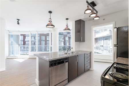 58 Keefer Place #605 Vancouver, BC V6B 0B8