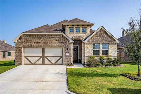 6108 Meandering Creek Drive Denton, TX 76226