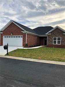 1045 Villas Dr Stanley, NC 28164