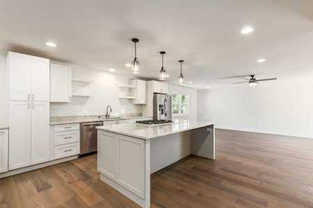 16 Hillgail Road Pataskala, OH 43062
