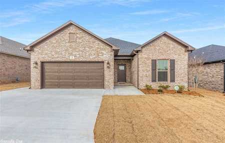 4 Carnahan Court Maumelle, AR 72113