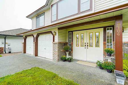 3106 Patullo Crescent Coquitlam, BC V3E 2R2