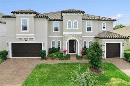 10042 John Adams WAY Orlando, FL 32817
