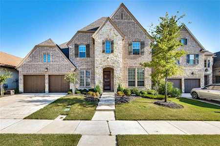 4125 Bering Way Irving, TX 75063