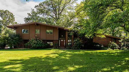 20 Spoede Woods Dr St Louis, MO 63141