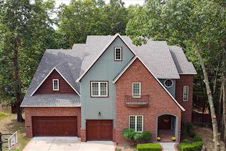 2005 NW Desoto Dr Bentonville, AR 72712
