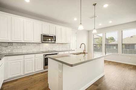 552 Tierra Vista Way Fort Worth, TX 76131