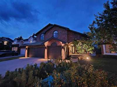 21 Christie Briar Green SW Calgary, AB T3H 2G5