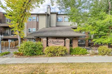 550 Westwood Dr SW #105 Calgary, AB T3C 3T9