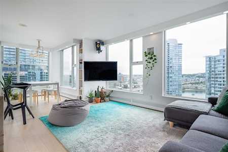 1009 Expo Boulevard #2107 Vancouver, BC V6Z 2V9