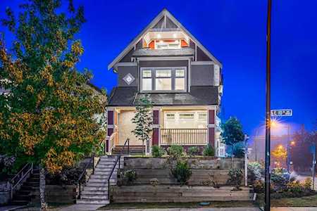 2095 E 10th Avenue Vancouver, BC V5N 1X9