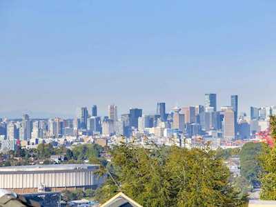 3725 Eton Street Burnaby, BC V5C 1J3