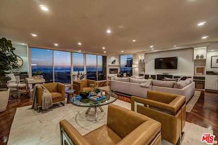 3711 Ocean Front Walk #2 Venice, CA 90292