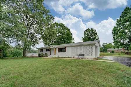 275 Enwood Dr Charlotte, NC 28214