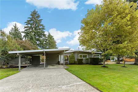 810 159th Place SE Bellevue, WA 98008