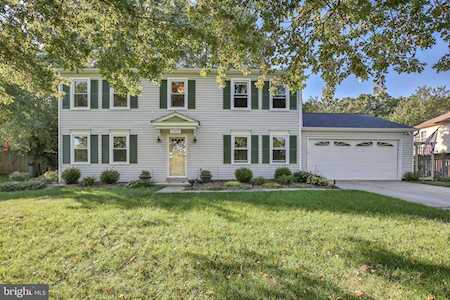 12826 Fantasia Dr Herndon, VA 20170