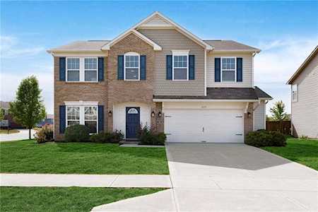 6107 W Brickell Lane Mccordsville, IN 46055