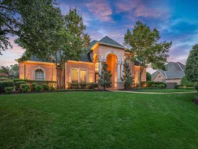 1390 Bent Trail Circle Southlake, TX 76092