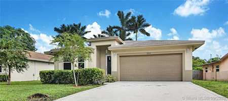 1516 SW 29th Ter Fort Lauderdale, FL 33312
