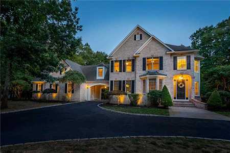 70 Tipping Rock Dr East Greenwich, RI 02818