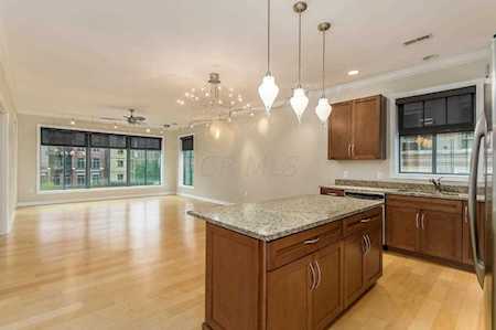 250 Daniel Burnham Square Columbus, OH 43215