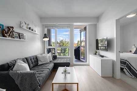 1621 Hamilton Avenue #312 North Vancouver, BC V7P 0B6