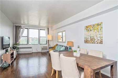575 Bronx River Road #8C Yonkers, NY 10704