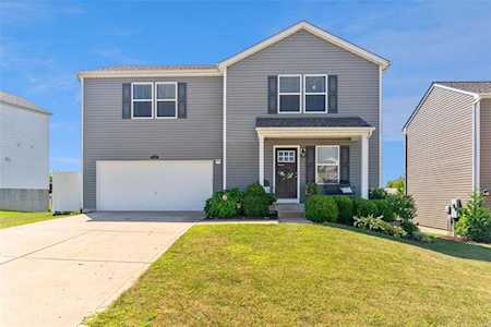 307 Essex Park Dr Wentzville, MO 63385