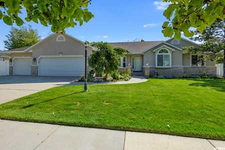 672 E Golden Pheasant Dr Draper, UT 84020