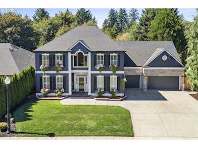 28933 SW Cascade Loop Wilsonville, OR 97070
