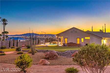7081 New Moon Way Las Vegas, NV 89110