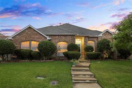 1449 Sunswept Terrace Lewisville, TX 75077