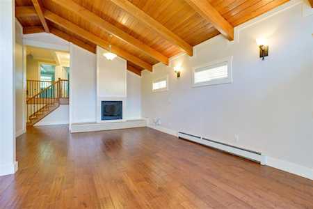 3243 W 38th Avenue Vancouver, BC V6N 2X5