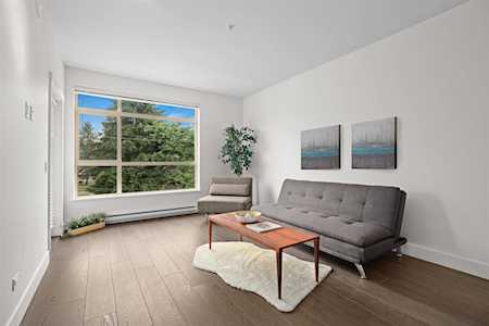 2436 Kelly Avenue #307 Port Coquitlam, BC V3C 1Y4
