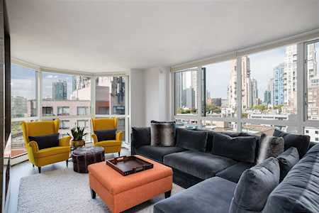 212 Davie Street #1005 Vancouver, BC V6B 5Z4