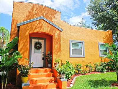 2221 14th Ave N St Petersburg, FL 33713