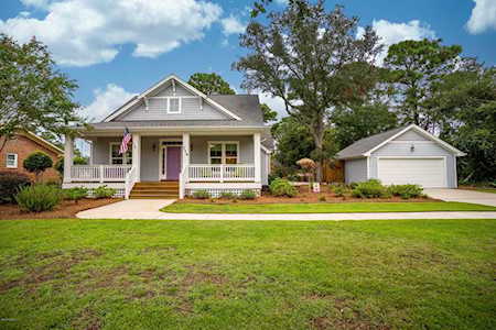 714 Clarendon Avenue Carolina Beach, NC 28428