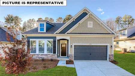 145 Cup Chase Dr Mooresville, NC 28115
