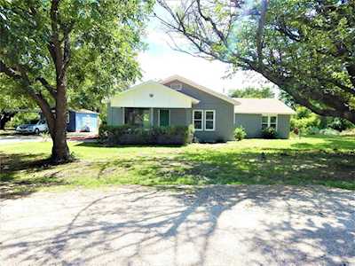 635 Goin Street Clyde, TX 79510