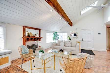 225 15th Street Manhattan Beach, CA 90266