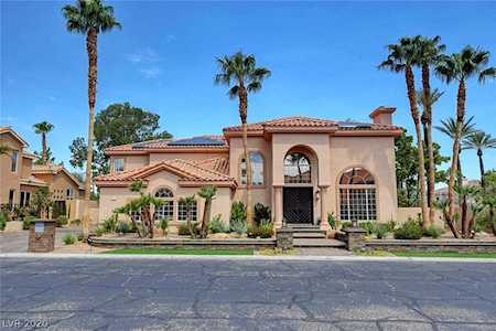 8112 Sapphire Bay Circle Las Vegas, NV 89128