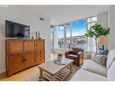 1900 S River Dr #603 Portland, OR 97201