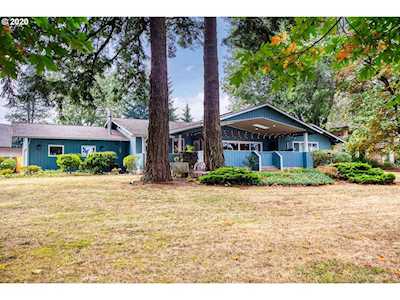 215 Bellevue Ave Oregon City, OR 97045