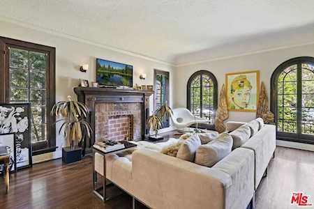 821 S Mansfield Avenue #2 Los Angeles, CA 90036