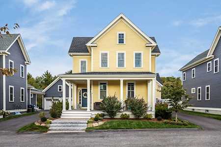 14 Dorset Park Lane Weymouth, MA 02190