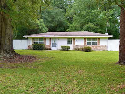 2103 Benedict Rd Jacksonville, FL 32209