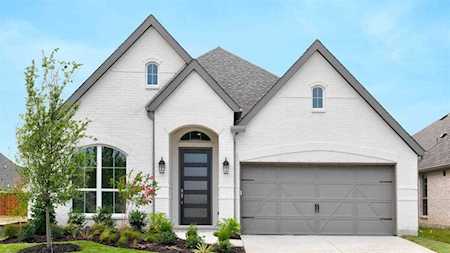 313 Foxthorne Way Little Elm, TX 75068