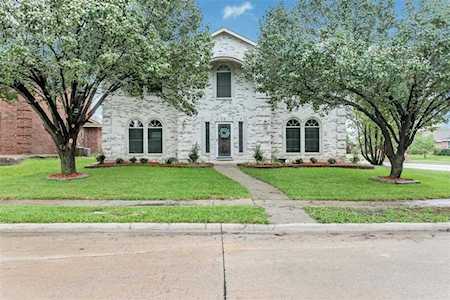 212 Towngate Drive Wylie, TX 75098