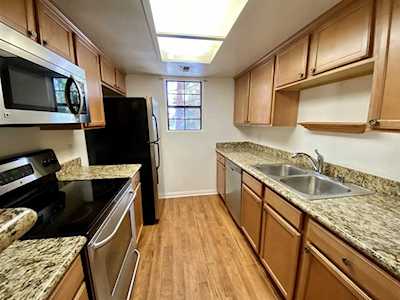 12083 Alta Carmel Ct #28 San Diego, CA 92128